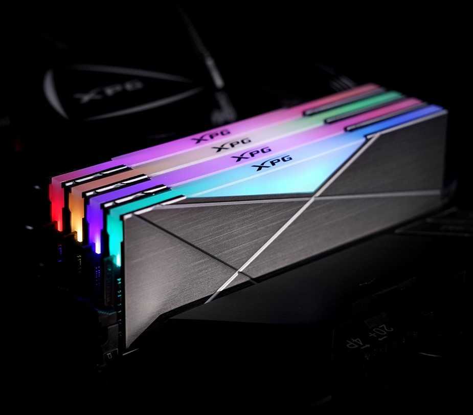 ADATA для энтузиастов выпустила одиночные, парные и квад комплекты памяти XPG GAMMIX D10 в красном и черном цвете Оверклокерская DDR 4 с частотой 3 ГГц и емкостью 16 ГБ