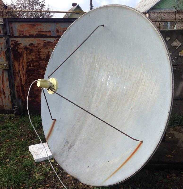 Какая тарелка спутникового телевидения лучше: триколор или мтс
