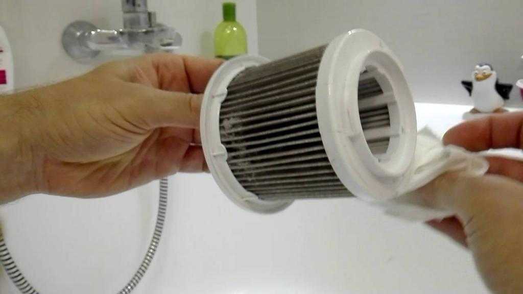 Инструкция, как снять, почистить и установить обратно фильтр в пылесосе самсунг