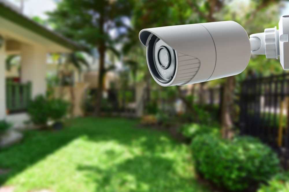 Как выбрать камеру видеонаблюдения для улицы и дома: по каким параметрам ориентироваться | умный выбор | яндекс дзен