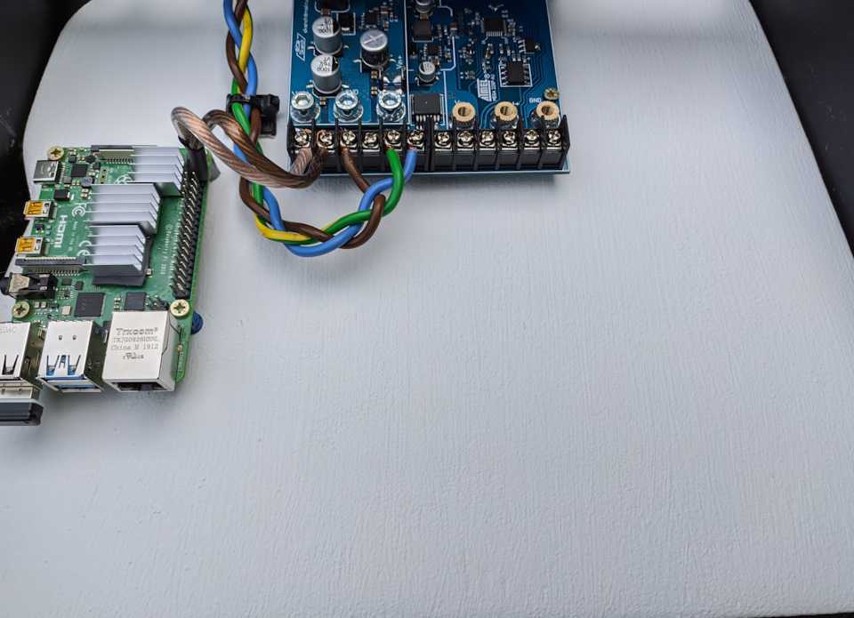 Выпущен крошечный компьютер дешевле и лучше raspberry pi 4. видео - cnews
